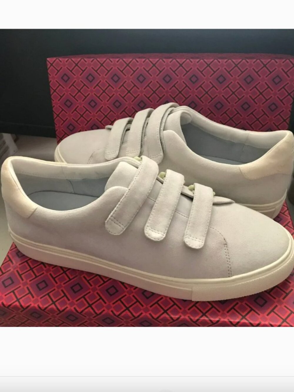 Tory Burch Sport Sneakers 100% leather, Size 10.5